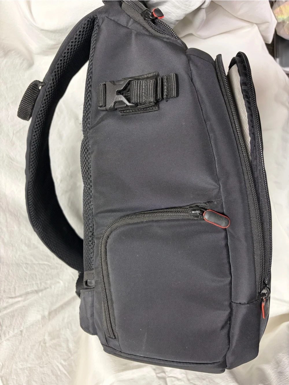 Case Logic DCB-308 SLR Camera Sling Bag with Rain Cover